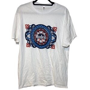 Unisex Modelo Graphic Tee Size Large